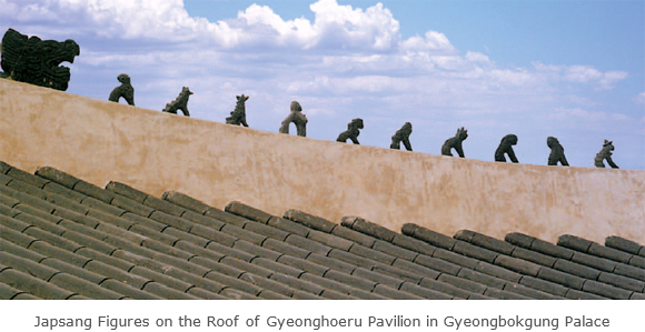Japsang Figures on the Roof of Gyeonghoeru Pavilion in Gyeongbokgung Palace