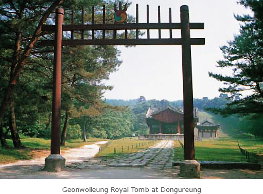 Geonwolleung Royal Tomb at Dongureung