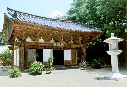 Yaksajeon hall in Girimsa Temple
