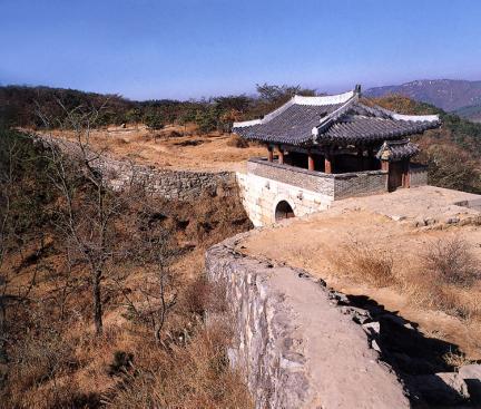 South gate of Geumjeong mountain fortress