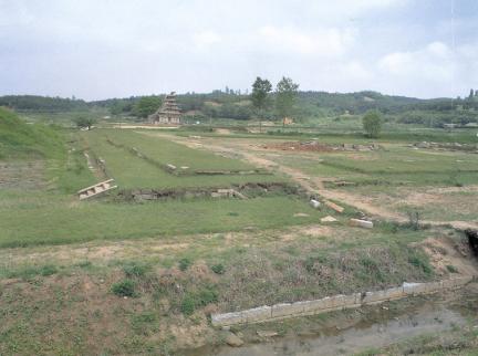 General view of  Mireuksa Temple site