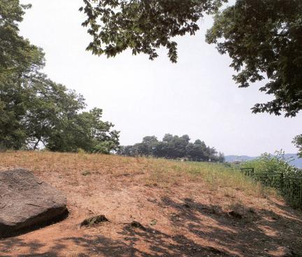 General View of Shell Mound in Hoehyeon-ri, Gimhae