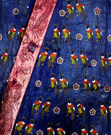 Patterns for queens ceremonial robe and attire worn underneath