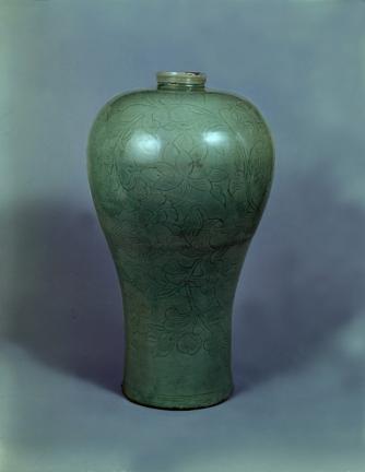 Celadon Vase Incised with Lotus and Arabesque Designs