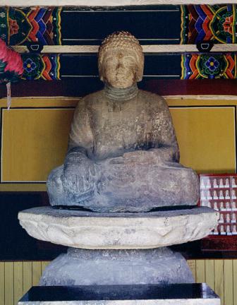 Seated stone buddha statue of Ganwolsa Temple site