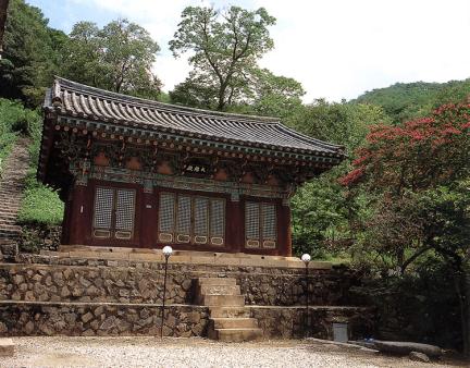 Lower Daeungjeon Hall in Janggoksa Temple