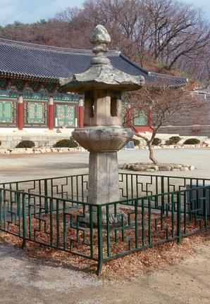 Stone lantern of Geumsansa Temple