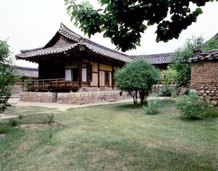 Chunghyodang house