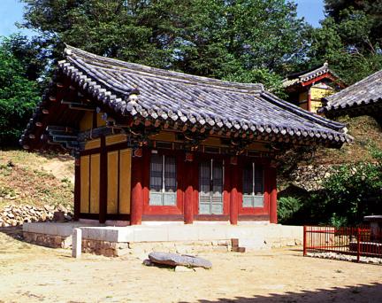 Gogeumdang Hall of Bongjeongsa Temple