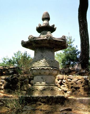 Stupa in Ssanggyesa Temple