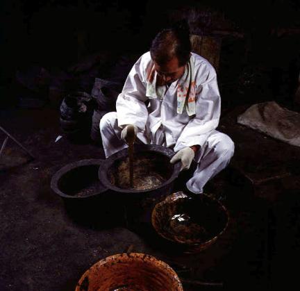 Brassware artisan