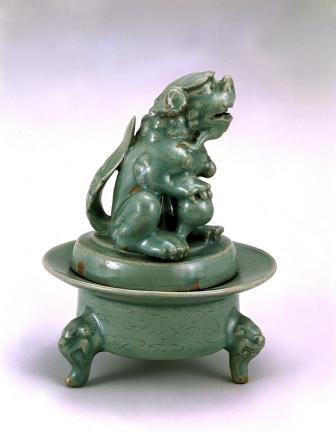 Celadon Incense Burner with Lion-shaped Lid